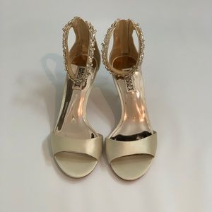 Badgley Mischka Open Toe Strappy Crystal Stiletto Heel